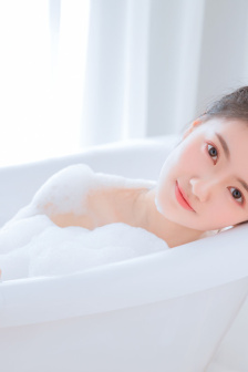 掀美女裙子游戏
